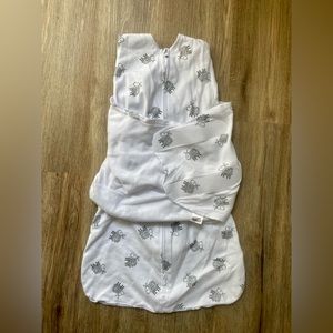 Halo Sleepsack Swaddle- Sheep Print- NWOT
